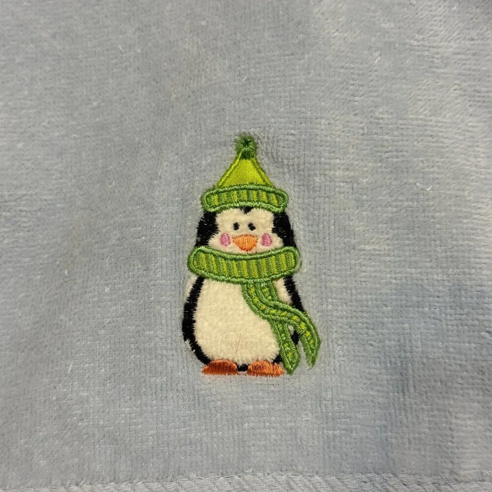 Vintage Trim a Home Bath Towel Set with Penguin - 1 Full Size \ 2 Hand Towels